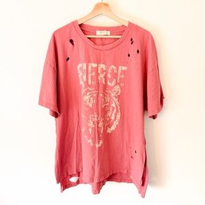 ⭐️ ARULA Pink Distressed Short Sleeve Tee